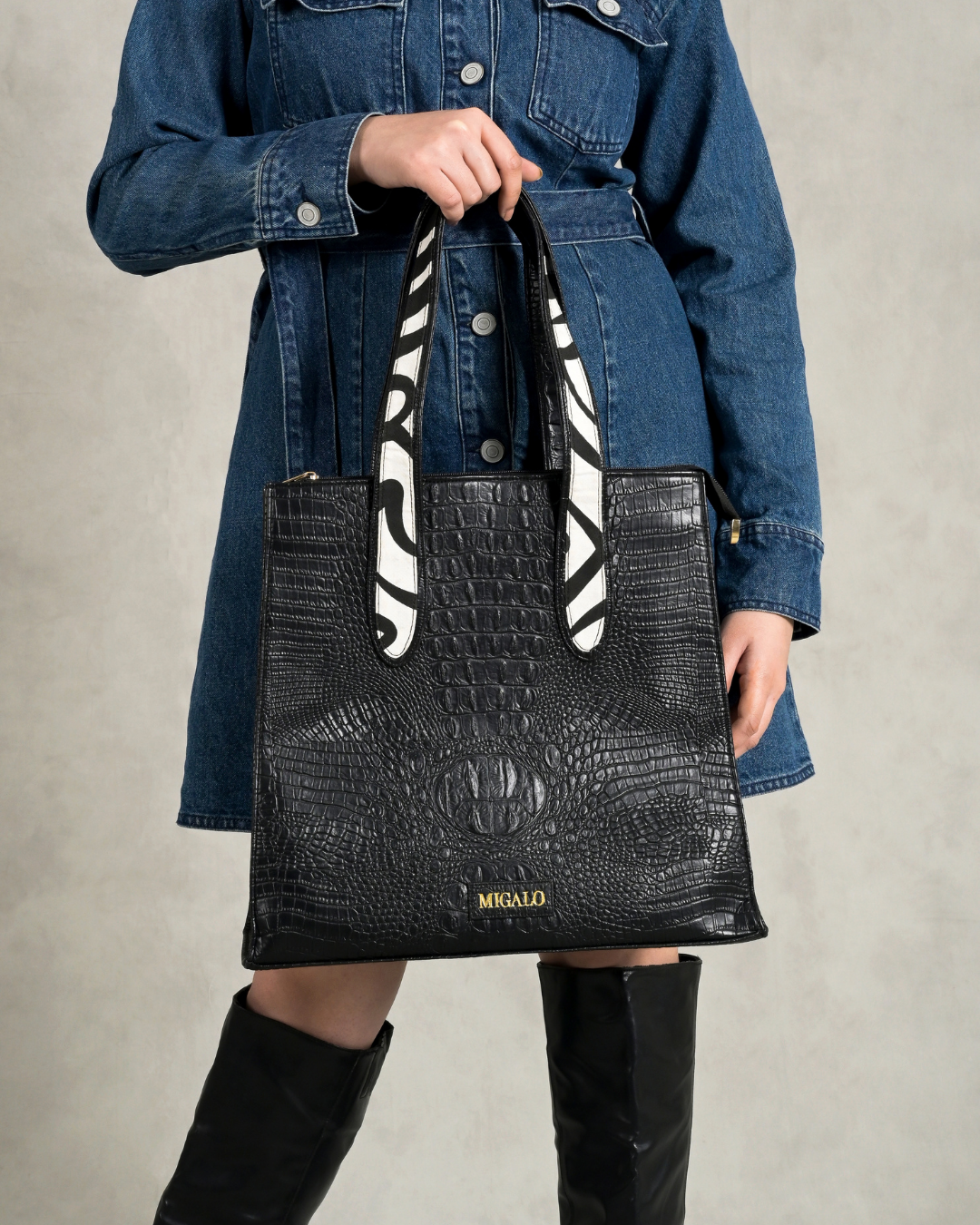 Azzurra Classic Black Shoulder Bag - MIGALO